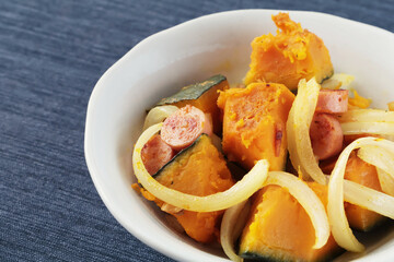 カボチャと玉ねぎの炒め物