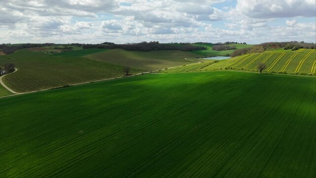 Avancée sur la campagne et les ombres