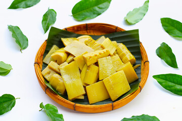 Bamboo shoot in tiliacora triandra juice