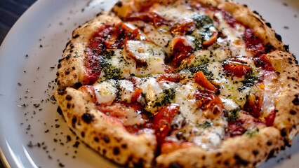 ミニトマトを乗せたマルゲリータ