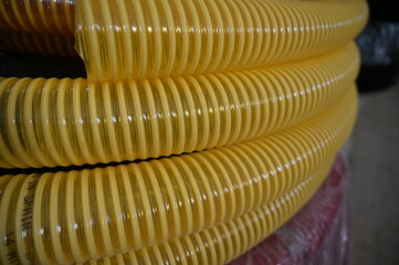 tubi di plastica colorati 