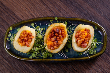 Batata com cheddar e bacon