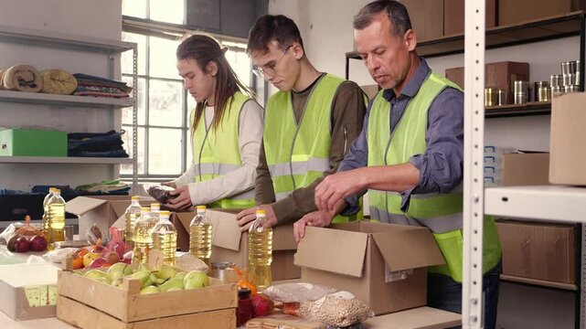 Ramadan Food Bank Volunteer. Volunteering with the Food Programme, helping of people