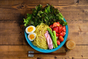 ラーメンサラダ