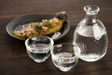 焼き茄子と日本酒