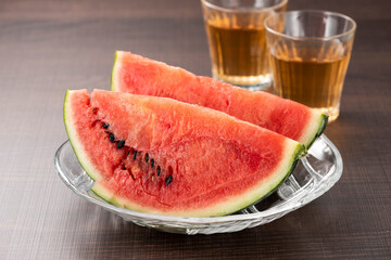 カットしたスイカ