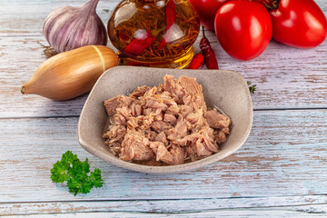 Canned tuna fish in olive oil