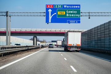 Road transport.  © Tomasz Warszewski