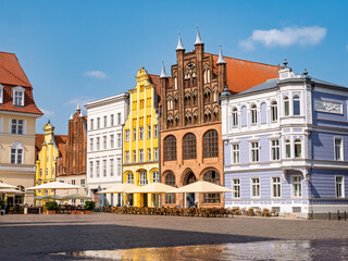 Fototapeta premium North side of Alter Markt with colorful Baroque and Brick Gothic townhouses in Stralsund old town, Mecklenburg-Vorpommern, Germany