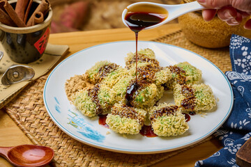 A crunchy snack to go with Chinese hot pot(the text in the picture means 