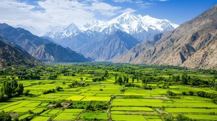 Obraz premium Summer adventure in breathtaking mountain landscape peaceful valley nature photography wide-angle scenic beauty