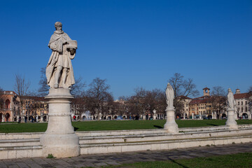 Fototapeta premium padua is a historic city in the Veneto region of northern Italy. It's known for its rich cultural and artistic heritage, beautiful medieval architecture, and academic history italy