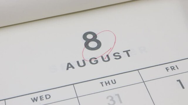 8月のカレンダーのクローズアップ