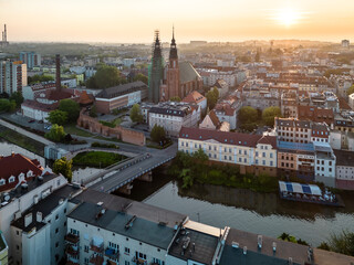 miasto Opole i Stare Miasto w Opolu z katedrą w widoku z powietrza © Henryk Niestrój