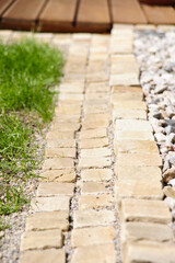 Steinpflaster, Rasenkante, Terrasseneinfassung