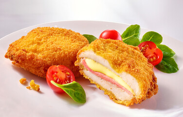 Mini Cordon Bleu mit Spinat, käse überbacken, schinken, fastfood, 