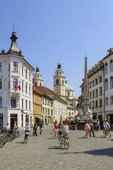 Naklejka premium Ljubljana, Altstadt, Mestni trg, Slowenien, Laibach