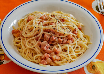 Spaghetti Carbonara with Bacon and Black Pepper