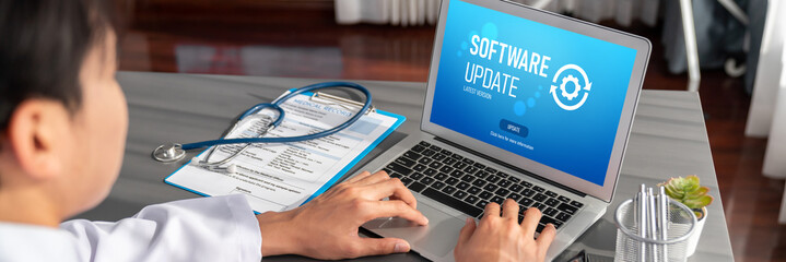 Software update on computer for brisk version of device software upgrade