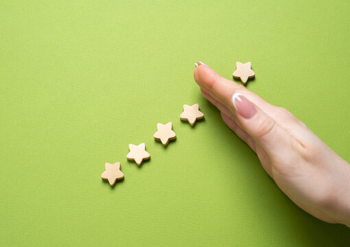 Deprivation of one of five stars. Decreasing the popularity rating. Declining trust and customer satisfaction. Negative feedback. Rebuild reputation to regain consumer confidence.
