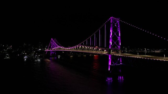 Ponte Herc&iacute;lio Luz Florian&oacute;polis Noite - Roxa/Lilas