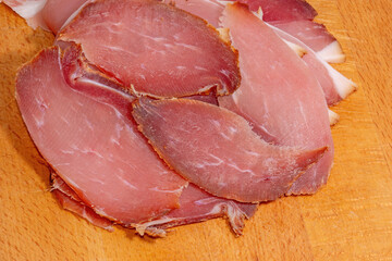 Roher Schweineschinken