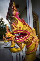 chinese dragon statue