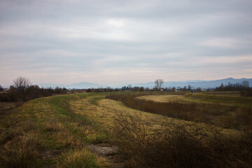 Obraz premium The landscape of a village in Serbia at the end of winter