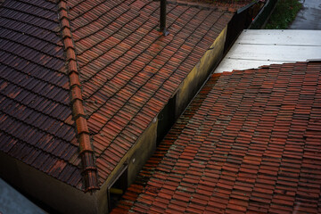 Abstraction of wet roofs
