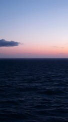 Obraz premium Tranquil Dusk Seascape