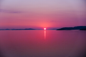 Sonnenuntergang Nahe Sibenik, Dalmatien, Kroatien, Sibenik