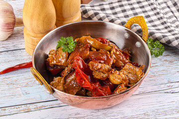 Pork with oyster sauce and vegetables