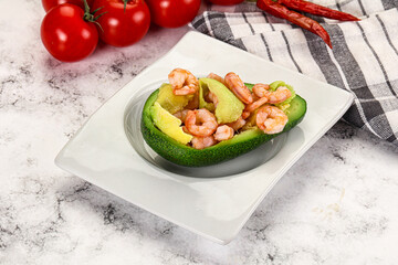 Dietary avocado cut with prawn