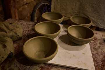 Manufacture of ceramic products, workpiece.