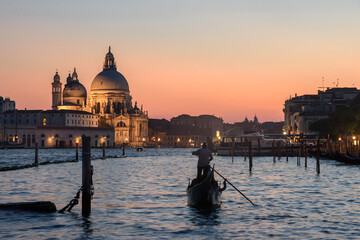 mare chiesa sera a venezia vista stupenda ,gondoliera, gondola, 