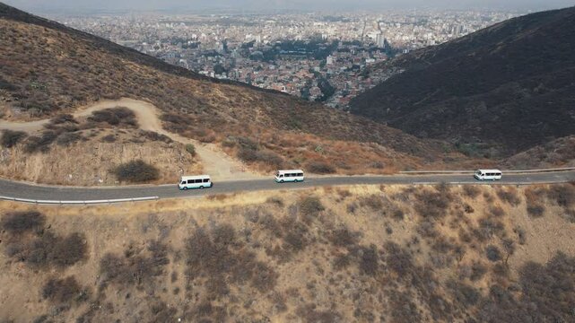 Cristo Cochabamba, Bolivia, Carretera