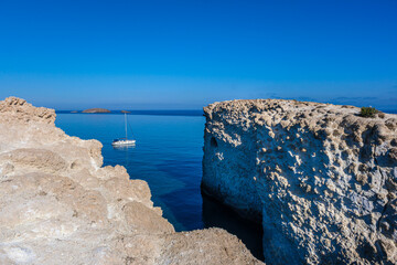 Papafragas Caves, Milos