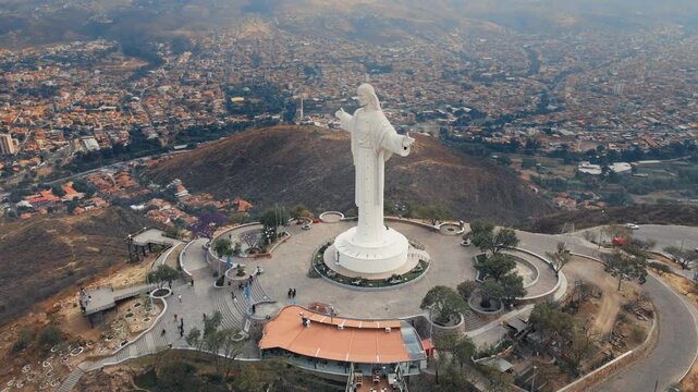 Cristo Cochabamba, Bolivia, Iglesia