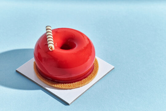 Naklejki Red glazed cake.