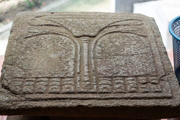 ancient rock carving stone art anuradapura