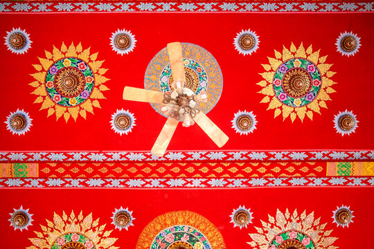 Ornate Ceiling Design with Traditional Patterns