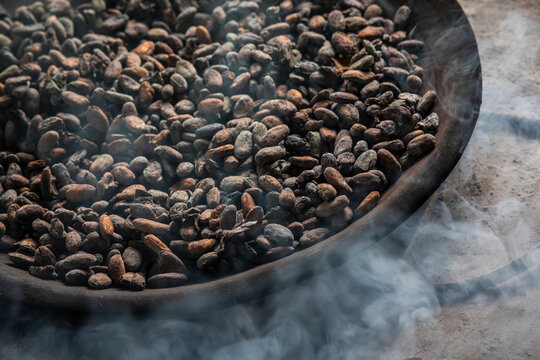 Roasting cacao Beans