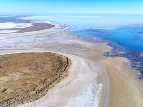 Kati Thanda/Lake Eyre