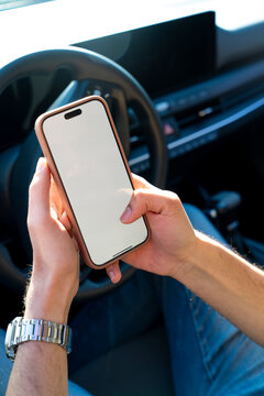 Driver using cell phone 