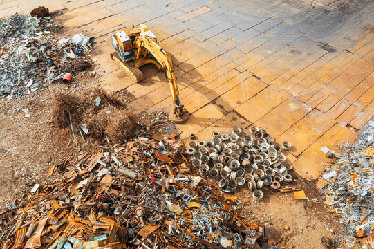 Resource Recycling Plant with Excavator and Lifting Electromagne