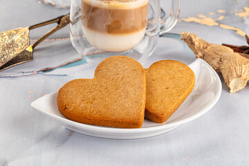 Sweet ginger cookies for snack