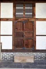 Changdeokgung Palace and Secret Garden (Huwon), UNESCO Heritage Site, Seoul, Korea, Geunjeongjeon Hall in Gyeongbokgung Palace,  South Korea, 한국 서울 경복궁 근정전 정면 사진 서울 창덕궁 인정전과 후원 (비원) 유네스코 세계문화유산