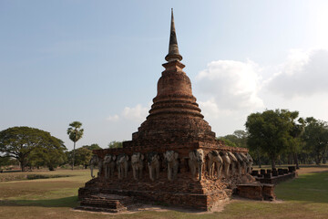 Obraz premium Thailand Sukhothai view on a cloudy spring day