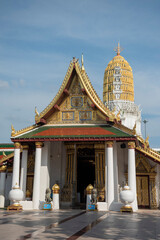 Fototapeta premium THAILAND PHITSANULOK WAT PHRA SI RATTANA MAHATHAT