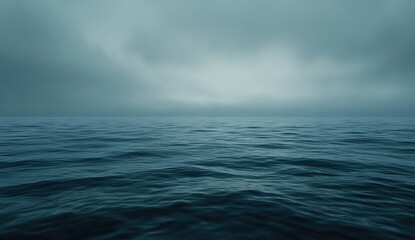 Fototapeta premium Vast, moody sea under a heavy sky